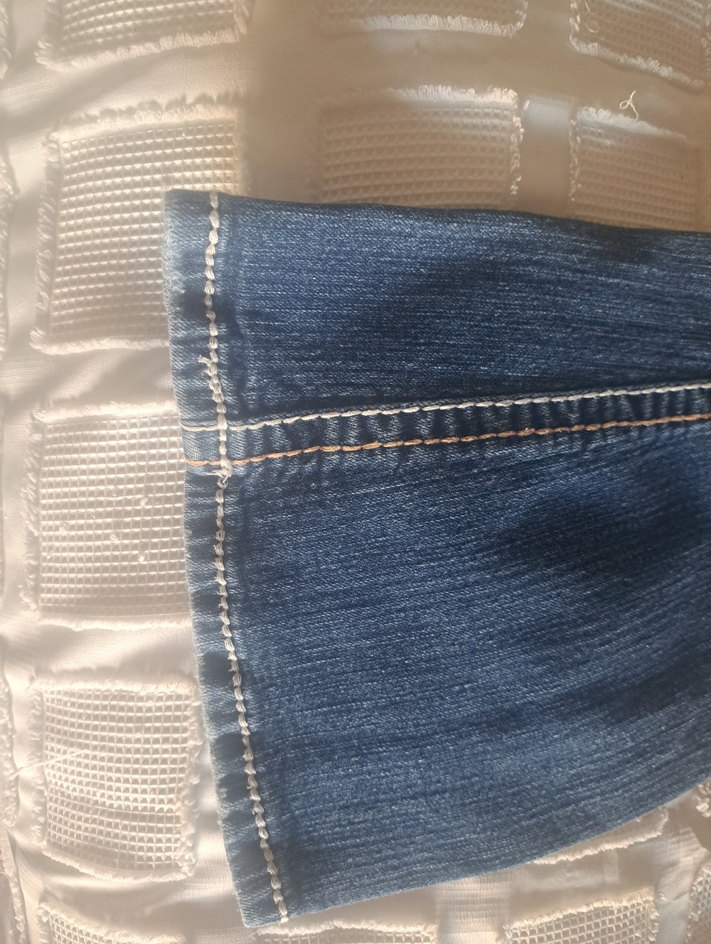 Vanity Jeans - Picture 5 of 6